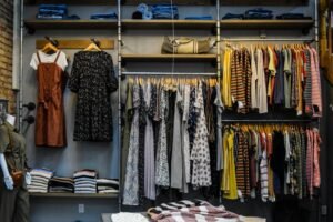 cara membuat capsule wardrobe hijab